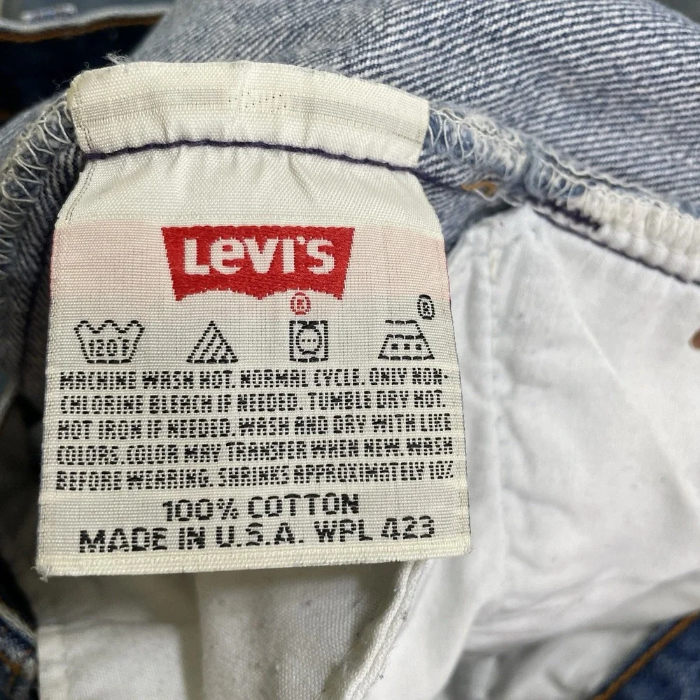 Levis item excellent
